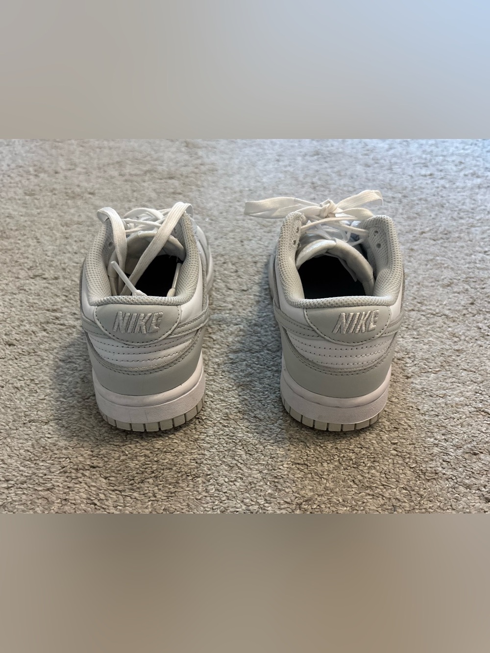 Women’s White and Light Gray Low Top Nike Sneakers Size 7 - Picture 3 of 6